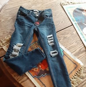 Girls Mudd distressed Jean's. Size 7